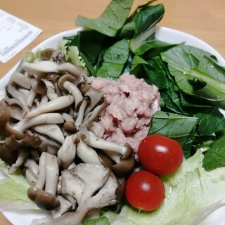 糖質制限！野菜もりもりサラダ